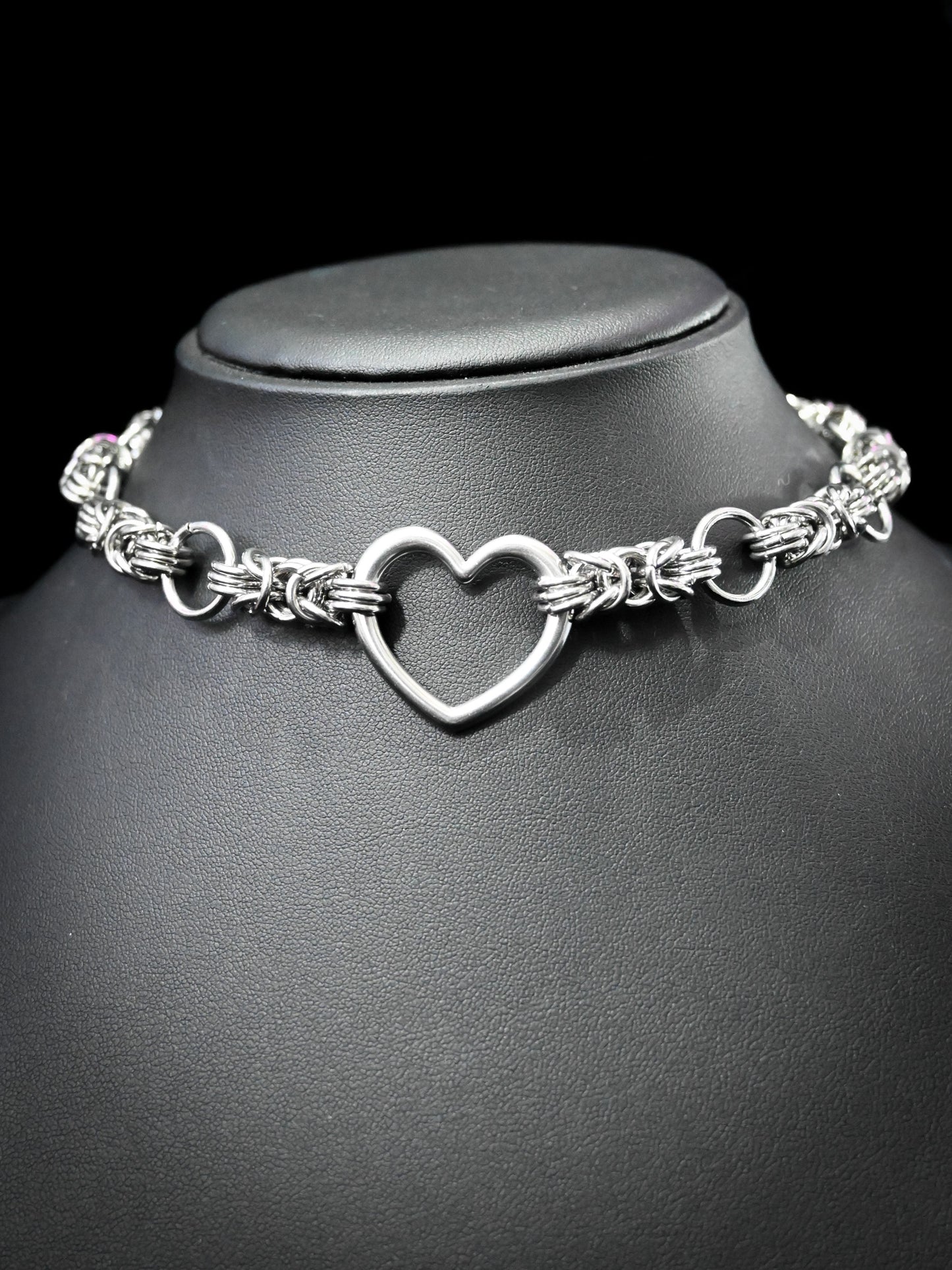 Aphrodite Choker